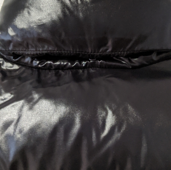 NEW Moncler Puffer Jacket - Picture 10 of 16